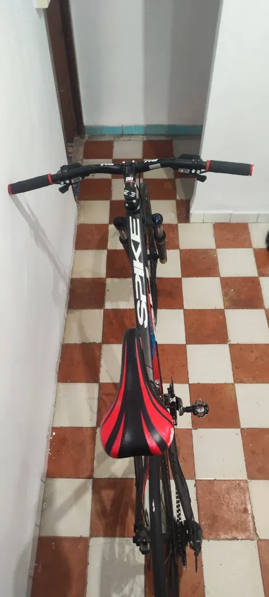 Bicicleta BH Spike Negra y Roja