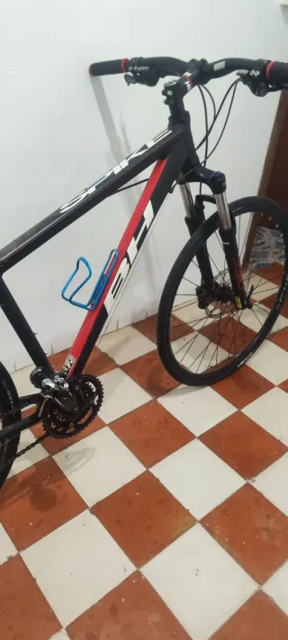 Bicicleta BH Spike Negra y Roja