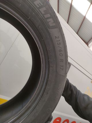 Nuevo 4 unids Michelin e-Primacy 215/60 R17 96H EV