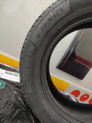 Nuevo 4 unids Michelin e-Primacy 215/60 R17 96H EV