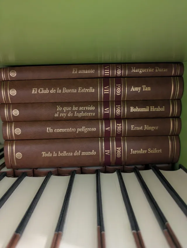 Clásicos contemporáneos internacionales.