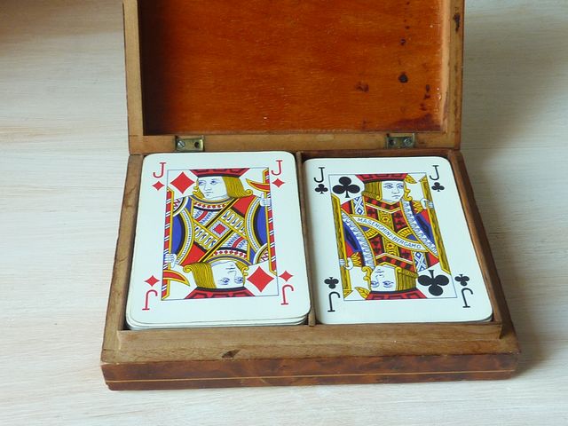 Antica scatola per carte da gioco