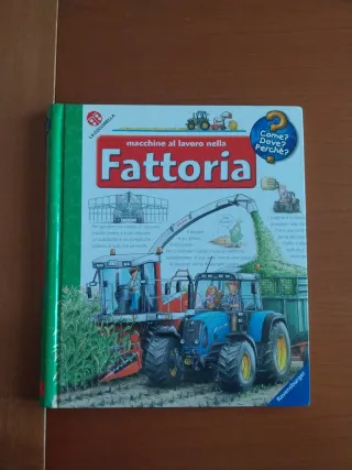 Macchine al lavoro nella fattoria