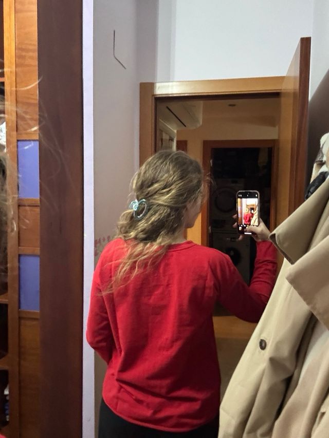 Jersey fino rojo con letras