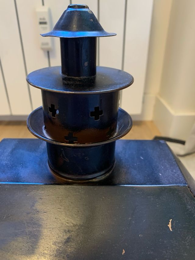 Piccolo fanale in ferro battuto marrone