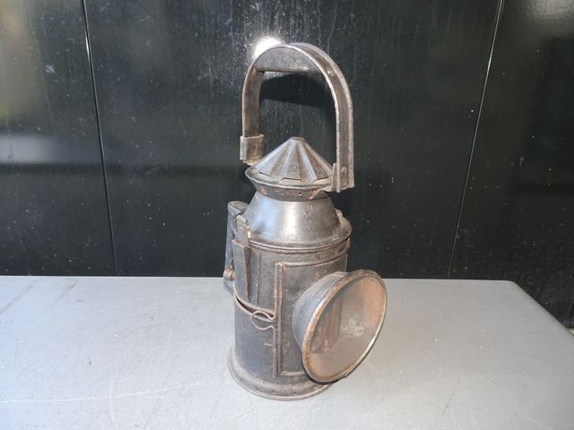 Farol ferroviario antiguo