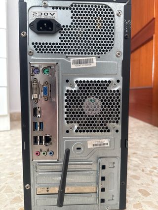 Torre PC XPhoenix Windows 8