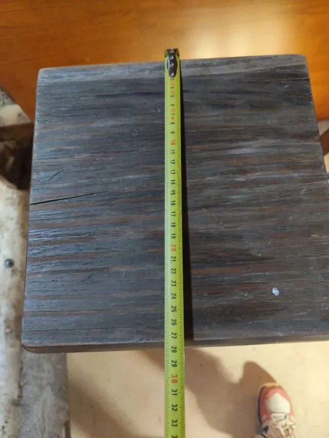 Taburetes de madera (3 unidades)