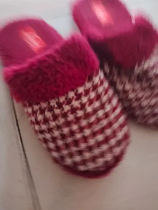 Pantofole donna Label rosse e bianche