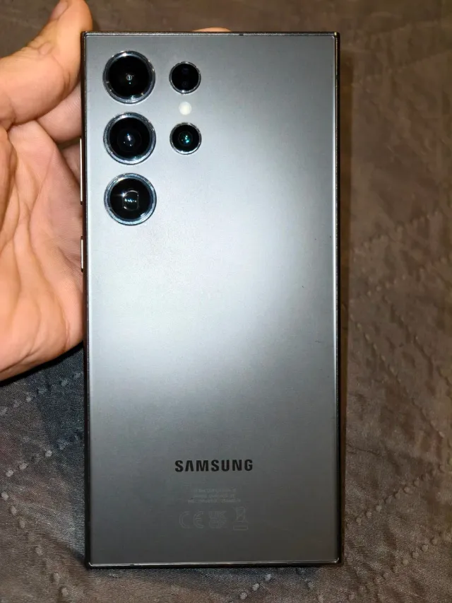 Samsung S24 Ultra Titanium Black 256GB Como Novo