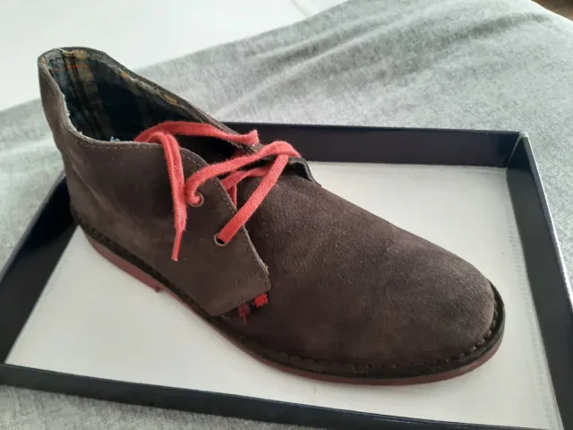 Botines ante marrón talla 42
