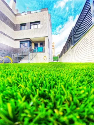 Césped artificial decorativo