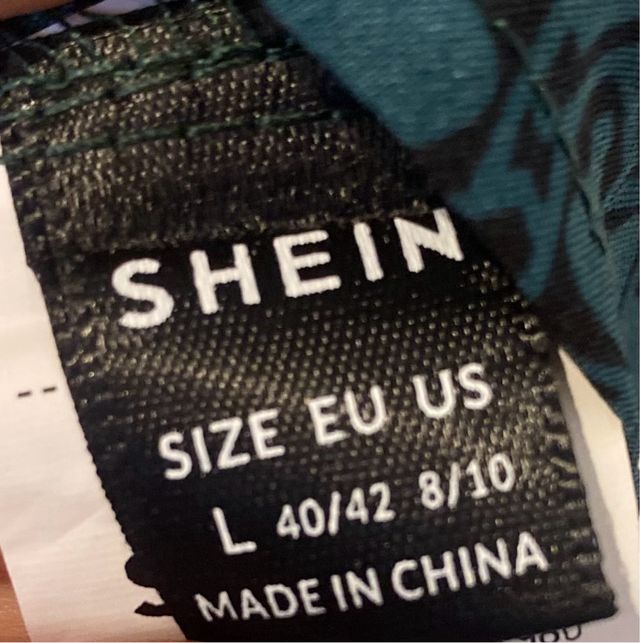 A estrenar blusa mujer SHEIN verde negra talla L