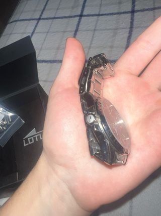 Reloj Lotus