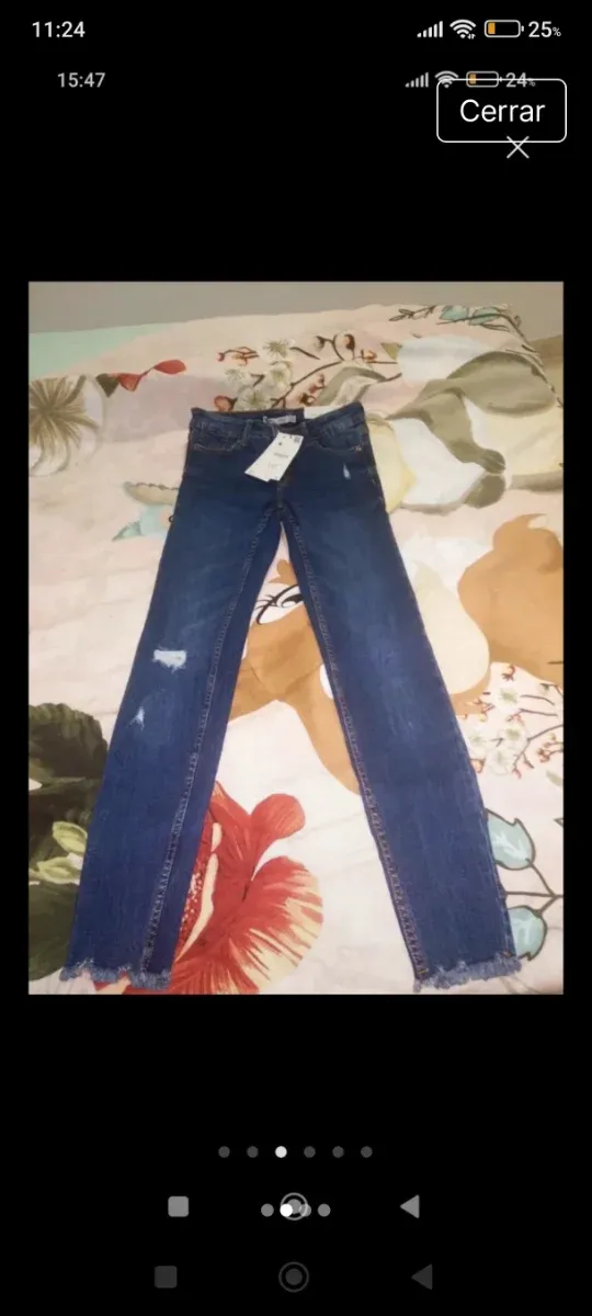 2 pantalones jeans pitillo azul y negro.