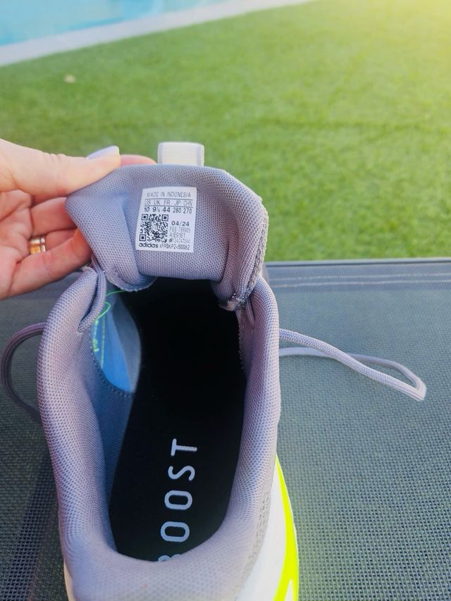 Zapatillas Adidas Boost Grises y Amarillas