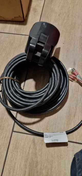 Nautica. Plotter Garmin, fishfinder y corredera.