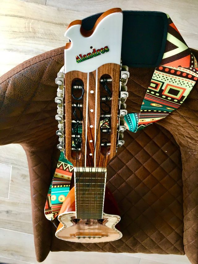 Charango Boliviano
