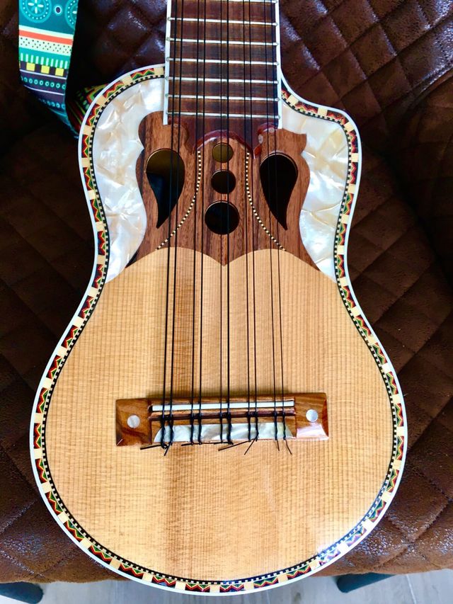 Charango Boliviano
