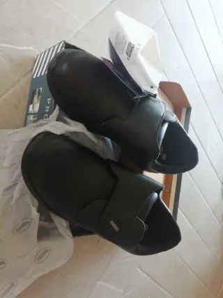 Zapatos negros Paredes