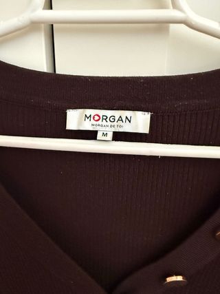 Camiseta Morgan manga larga cuello pico botones