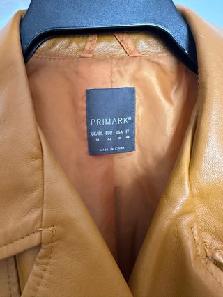 Chaqueta polipiel efecto cuero naranja Talla M