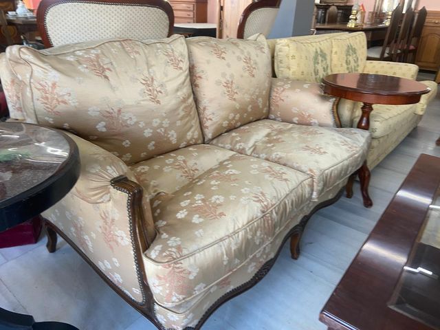 SOFÁ VINTAGE FLORAL ROSAS