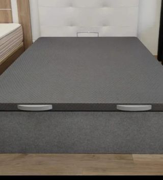 Canapé cama blanco con cabecero