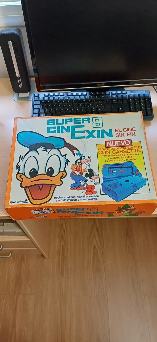 Proyector Super 8 Cinexin con Cassette