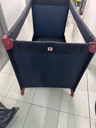 Cuna de viaje plegable