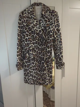 Gabardina estampado leopardo Blanco Talla M