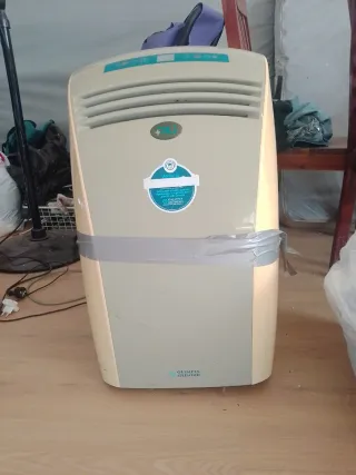 Climatizador Portátil DeLonghi Pinguino