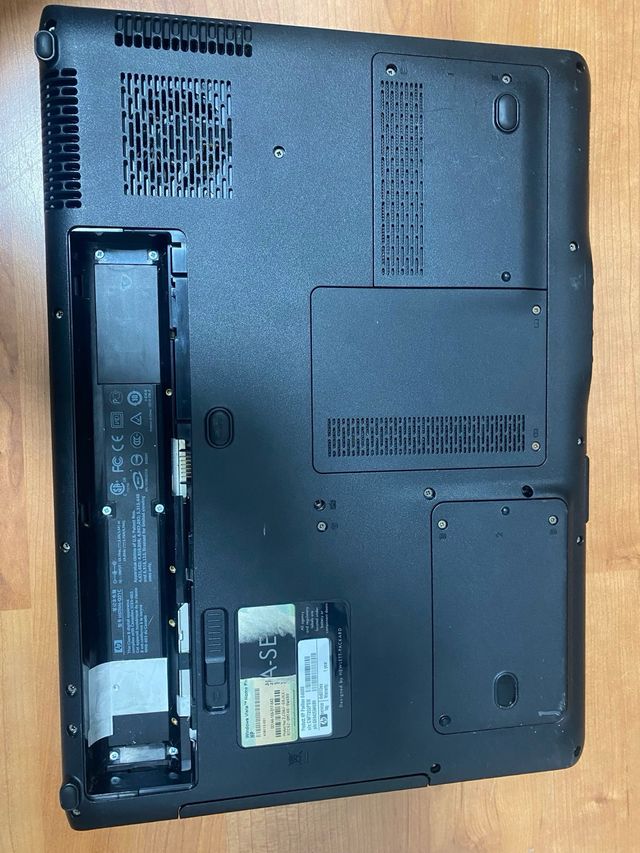 HP Pavilion dv9000 Portátil Plata y Negro