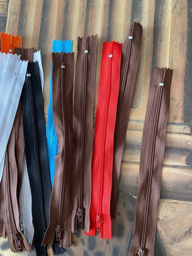 30 Cremalleras 24 cm