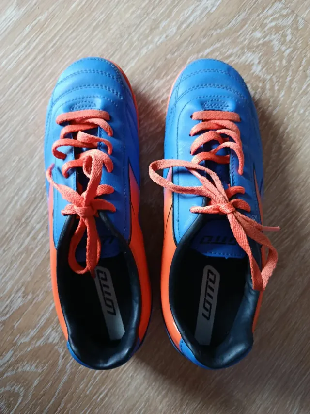 Zapatillas Lotto Fútbol Niño Talla 37