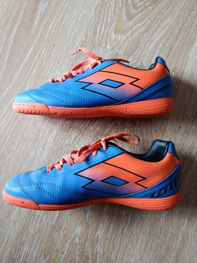 Zapatillas Lotto Fútbol Niño Talla 37