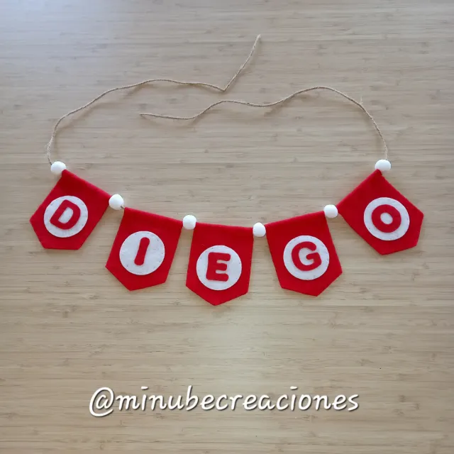 Guirnalda de banderines Nombre FIELTRO