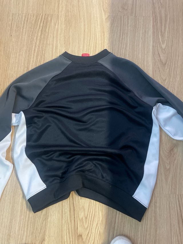 Sudadera Nike Negra y Blanca
