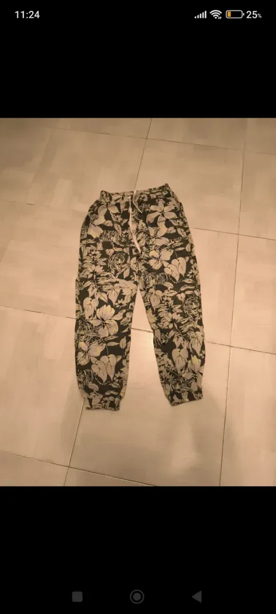 Pantalón estampado tigres joggers talla 34