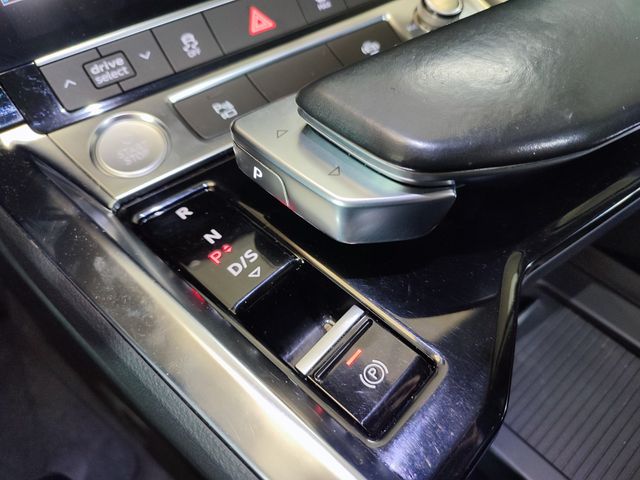 Audi  e-tron 50 Quattro