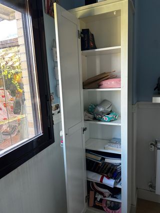 Armario alto blanco con espejo