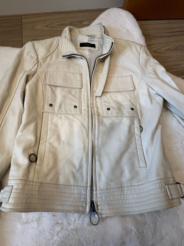Chaqueta de piel Vero Moda blanca.Nueva