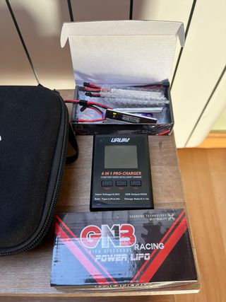 Dron FPV MOBULA 6 con cargador y baterías