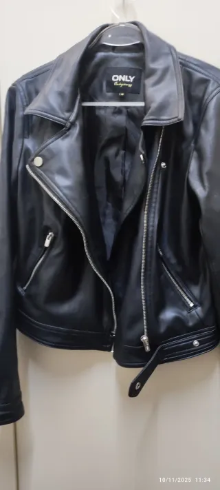 Giacca donna pelle nera ONLY