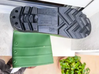 Botas de agua Bellota verdes y negras