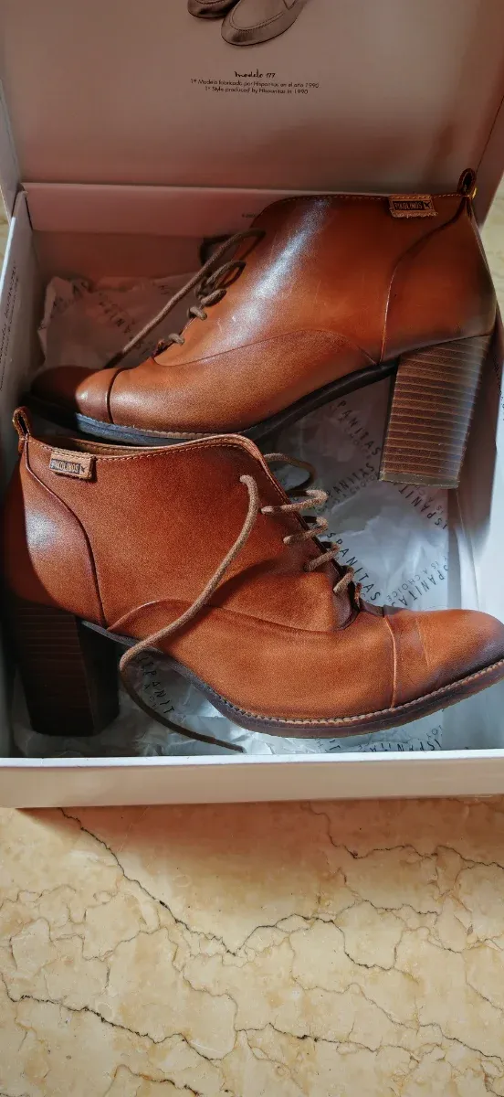 Botín Pikolinos mujer cordones marrón talla 38