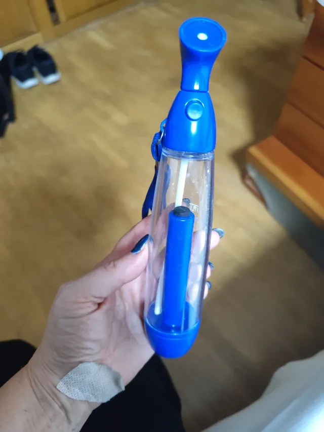 Pulverizador de viaje azul