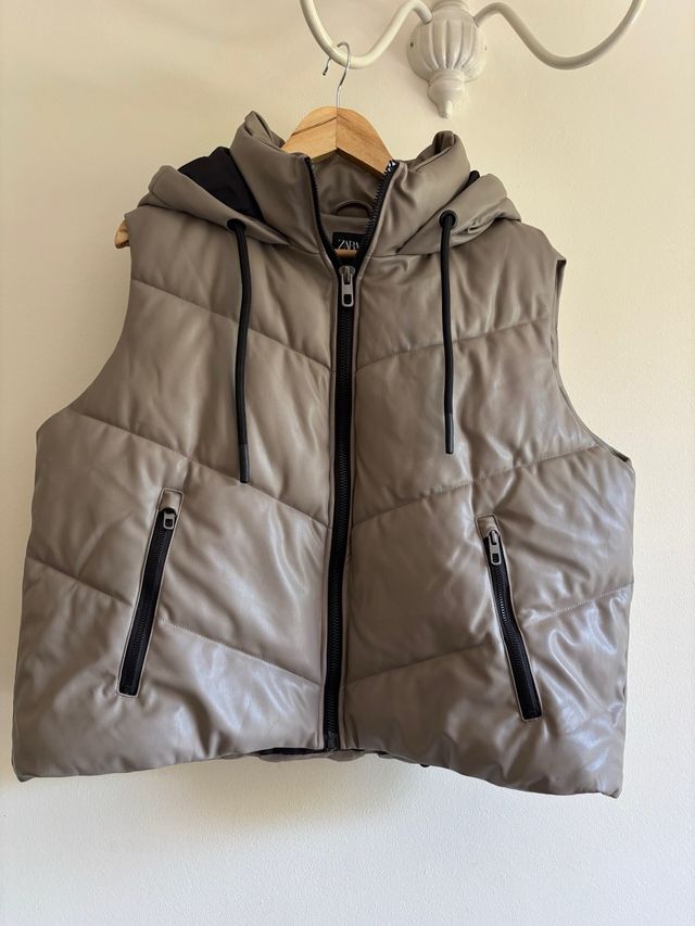 Chaleco acolchado Zara Beige Negro