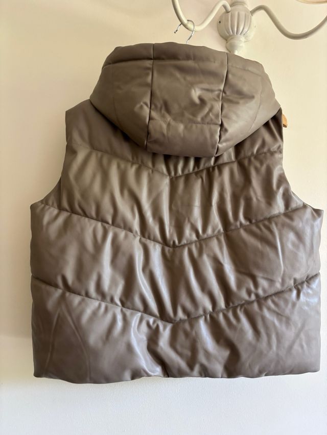 Chaleco acolchado Zara Beige Negro