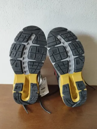 Scarpe sportive Zara uomo grigie rosse